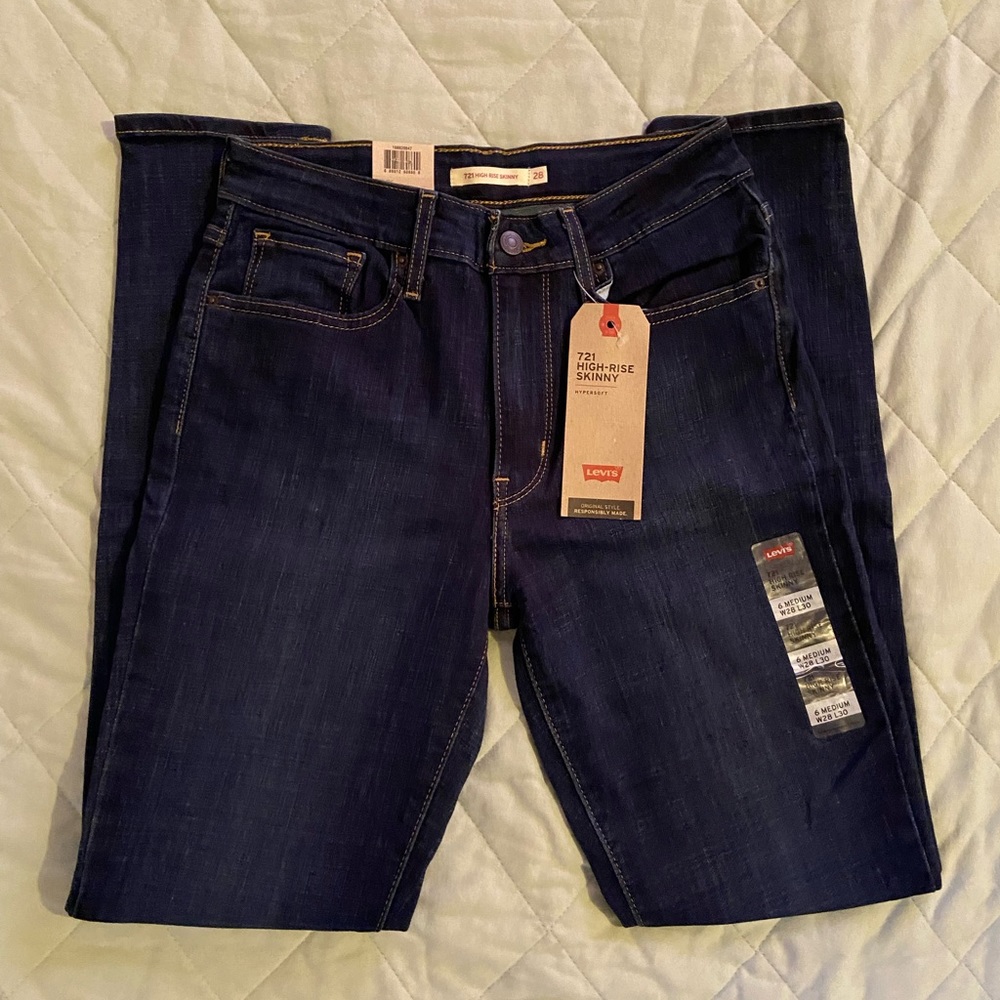 New With Tags 722 High Rise Skinny Levi Jeans